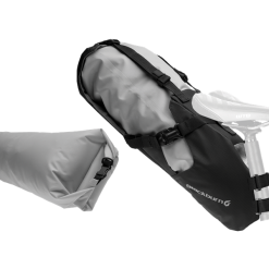Sadeltasker Blackburn Sadeltaske Outpost Med Drybag - Cykelstellet